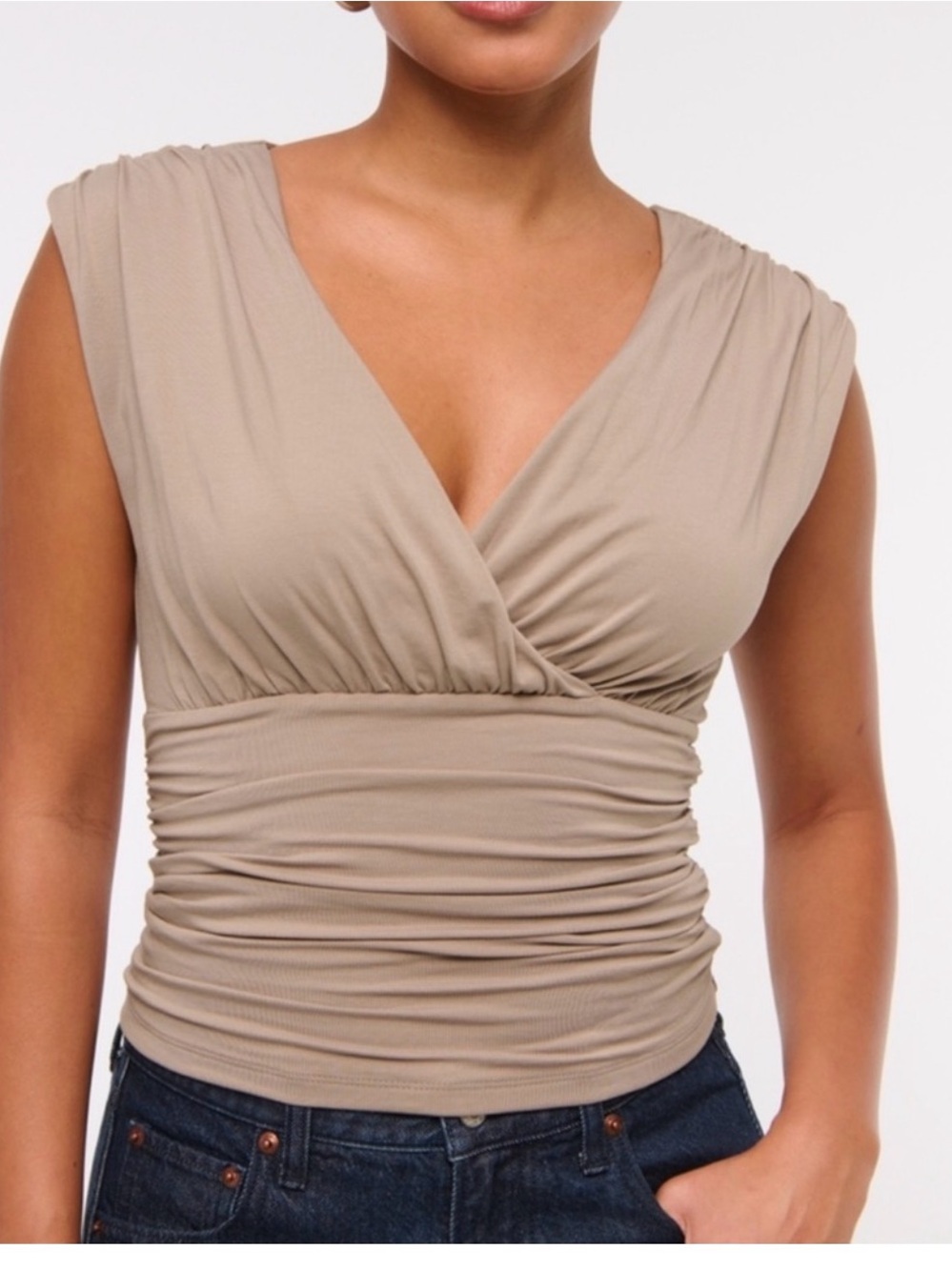 Abercrombie & Fitch V neck top